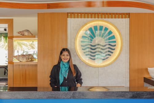 UMET Seaview Hotel Roundtrip Airport Pick up and drop off, Reception