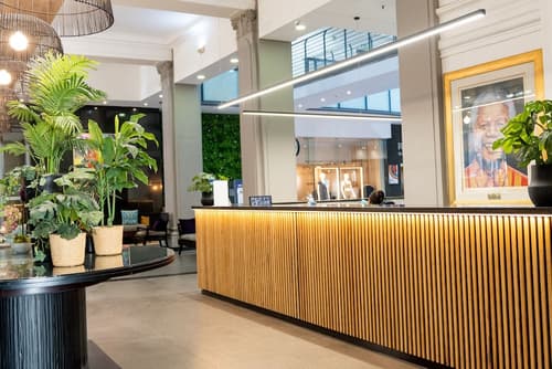 Mandela Rhodes Place, Reception