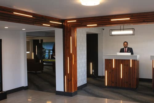 Coast Courtenay Hotel, Reception