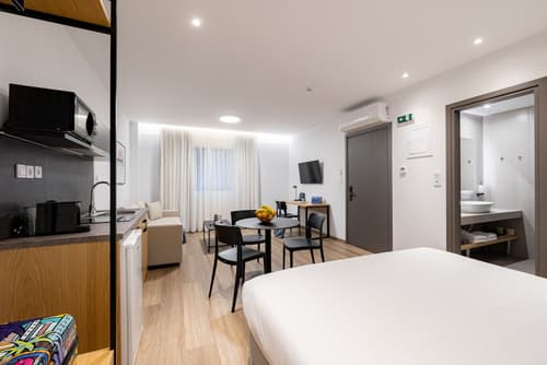 Earos Urban Living, Room