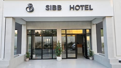 SIBB Hotel, Primary image