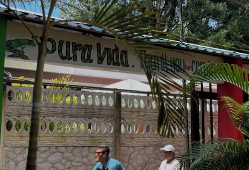 Carey Lodging, Interior entrance