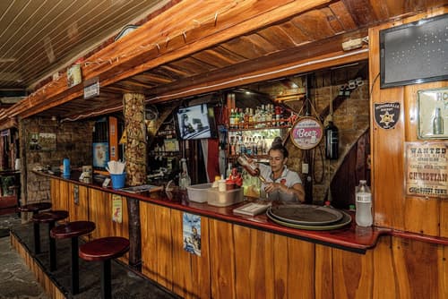 Costa Linda Art Hostel, Bar (on property)