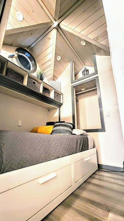 Orlando Lakefront Tiny House Community