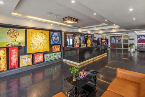 Vina Spa Hotel, Reception