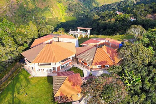 Hotel Kasama, Exterior