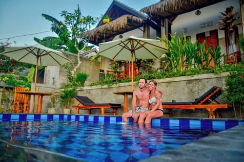 The Sabho Garden, Front of property