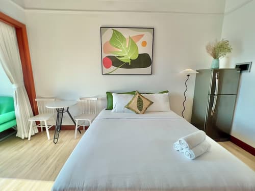 Diny ApartHotel - Rooftop Pool, Room