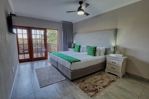 Tembo Guest Lodge, Room