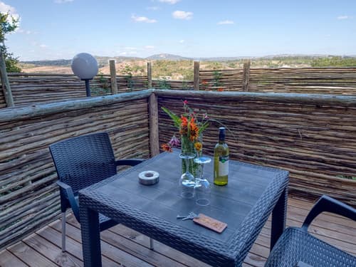 Tembo Guest Lodge, Terrace/patio