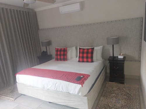 Tembo Guest Lodge, Room