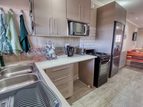 Tembo Guest Lodge, Private kitchen