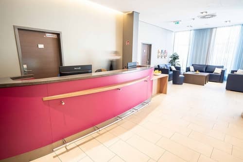 Hotel Orangerie, Reception