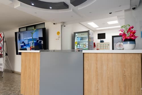 Hotel Ofix, Reception