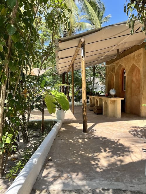 Karanga Bungalows, Reception