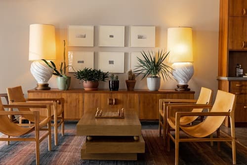 Willow House, Lobby sitting area