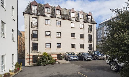 Fountain Court Apartments - Grove, 