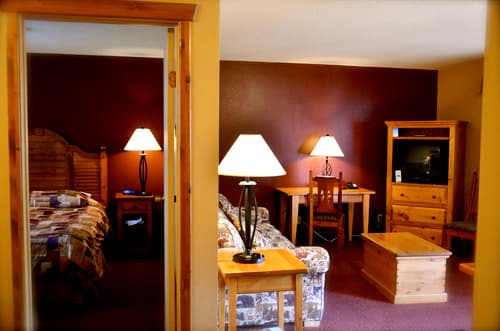 Aspen Inn & Suites, 