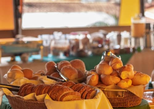 Pousada Lonier Praia Inn