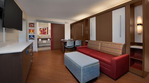 Disney's All Star Music Resort, Guest room