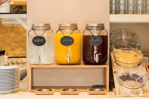 Parasol Luxury Hotel & Suites, 