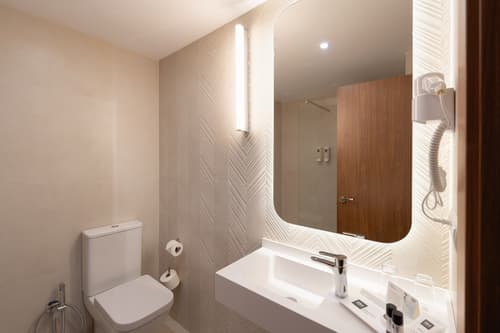 RH Riviera-Only Adults, Room