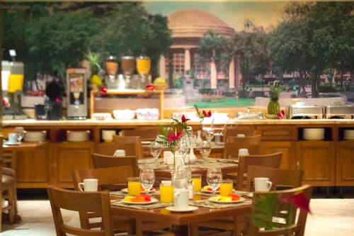 Sleep Inn Paseo Las Damas, Restaurant