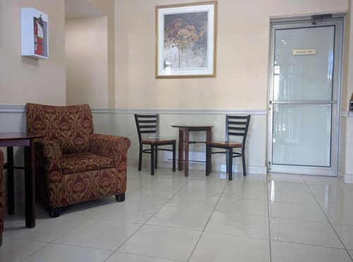 Hotel Des Arts, Lobby