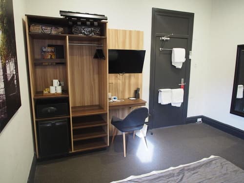 Glenferrie Lodge, General view