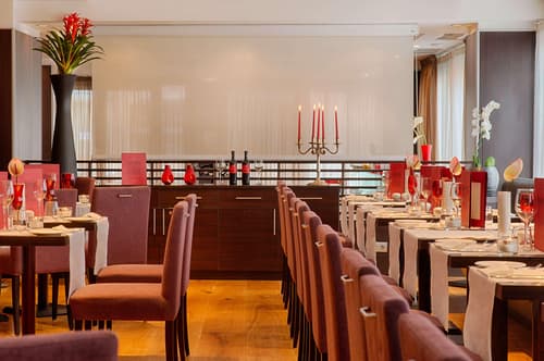 NH Collection Roma Giustiniano, Restaurant