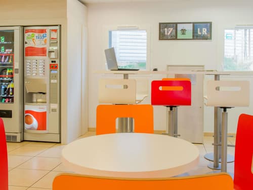 Hôtel Eco La Rochelle Centre Les Minimes, General view