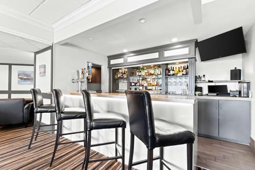 Best Western Inn On The Bay, Restaurant