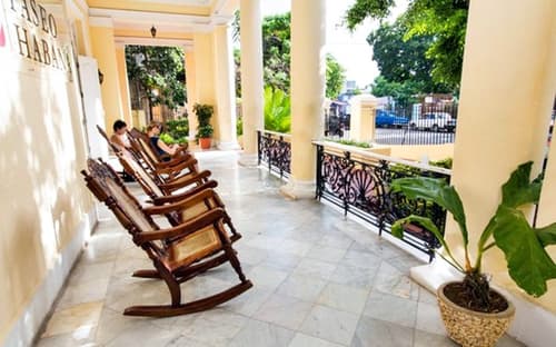 Hotel Paseo Habana