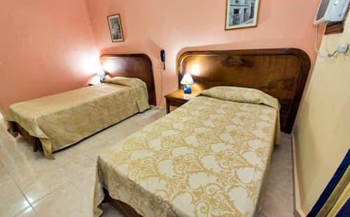 Hotel Paseo Habana