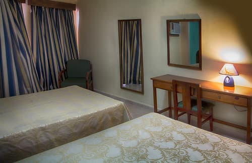 Hotel Paseo Habana