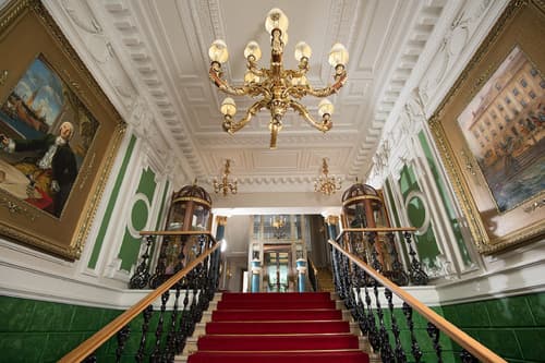 Trezzini Palace Hotel