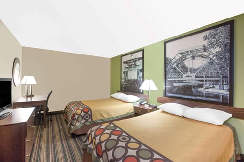 Super 8 By Wyndham Natchitoches