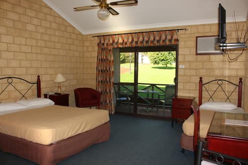 Karri Forest Motel
