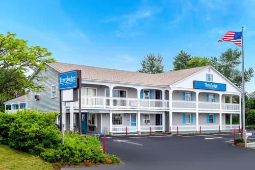 Travelodge By Wyndham Cape Cod Area