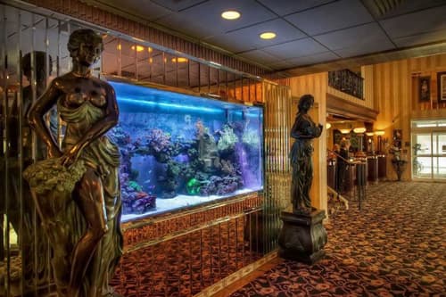 Salvatore's Garden Place Hotel