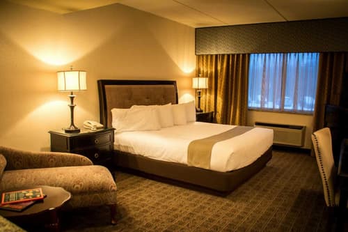 Salvatore's Garden Place Hotel