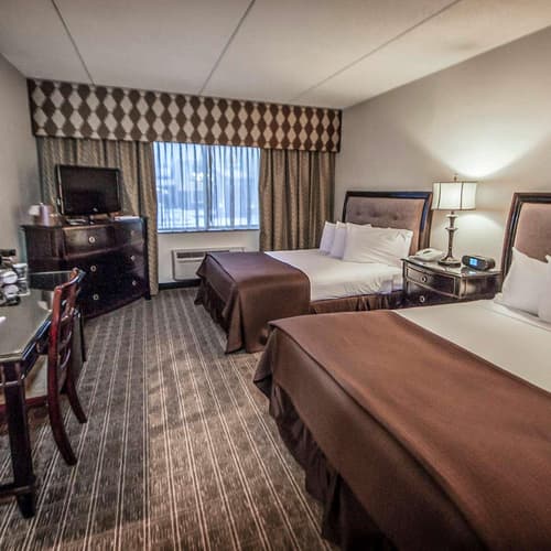 Salvatore's Garden Place Hotel