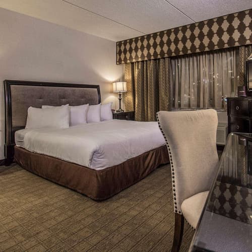 Salvatore's Garden Place Hotel