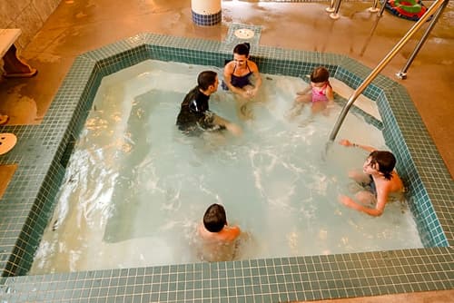 Aspen Village Inn, General view