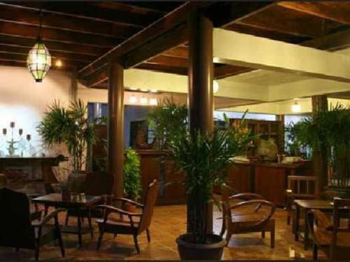 Baan Thai House, Lobby