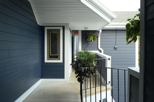 Pointes North Beachfront Hotel