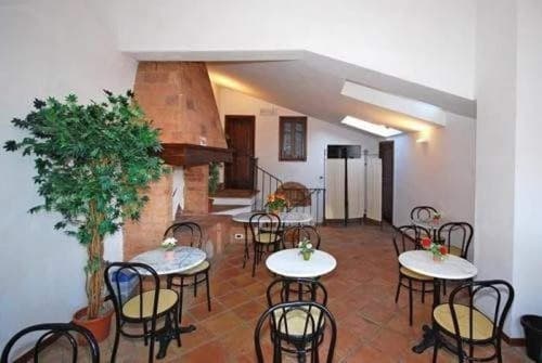 Casa Dei Potenti