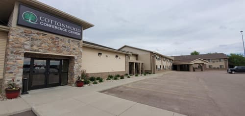 Cottonwood Inn And Conference Center