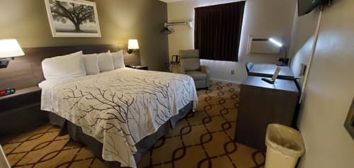 Cottonwood Inn And Conference Center