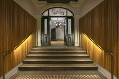 Farmers Home Hotel